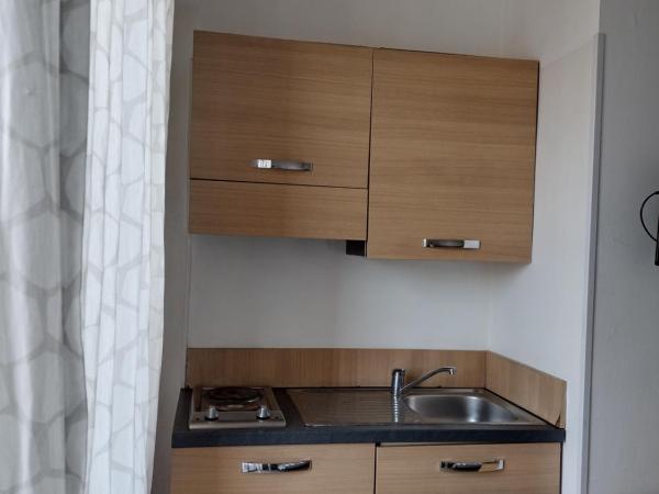 Albergo Guido Reni : photo 5 de la chambre chambre double ou lits jumeaux avec kitchenette et balcon