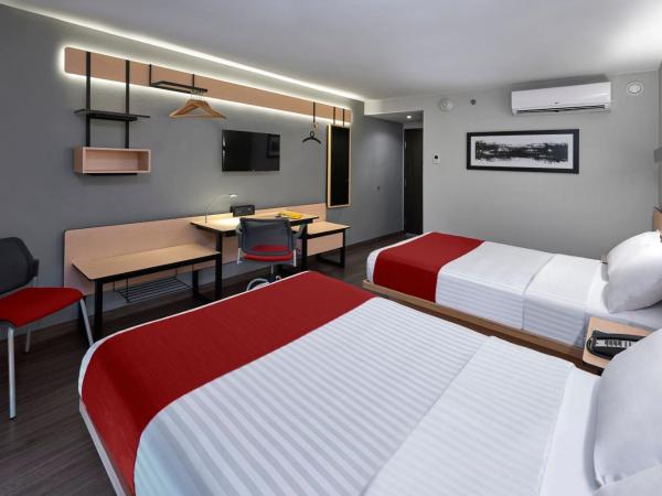 City Express by Marriott Monterrey Lindavista : photo 3 de la chambre chambre avec 2 grands lits queen-size 