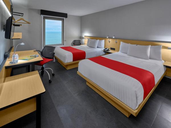 City Express by Marriott Veracruz : photo 4 de la chambre chambre double avec 2 lits doubles - vue sur océan