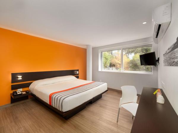 City Express Junior by Marriott Ciudad de México Sullivan : photo 4 de la chambre chambre lit king-size