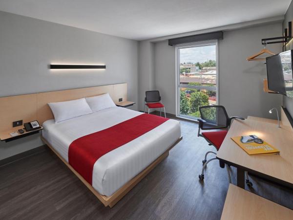 City Express by Marriott Ciudad de México Tlalnepantla : photo 2 de la chambre chambre lit queen-size