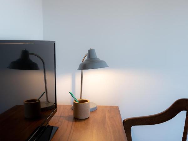 Columbano Suites - Self Check In Accomodations - Praça de Espanha, Sete Rios - Bookable parking : photo 9 de la chambre chambre deluxe