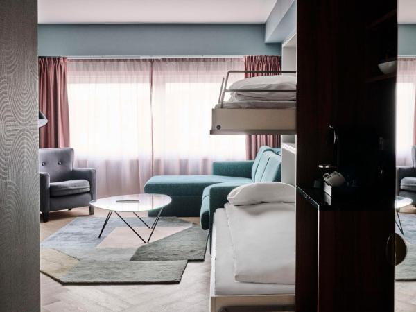 Radisson Blu Caledonien Hotel, Kristiansand : photo 1 de la chambre suite junior - vue sur port