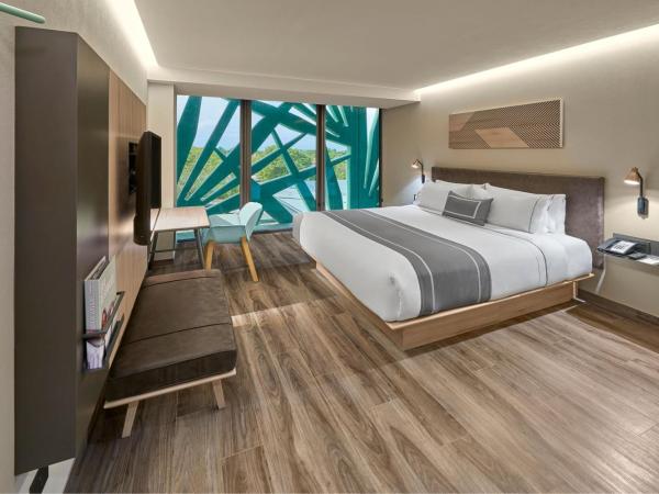 City Express Plus by Marriott Merida : photo 4 de la chambre chambre lit king-size