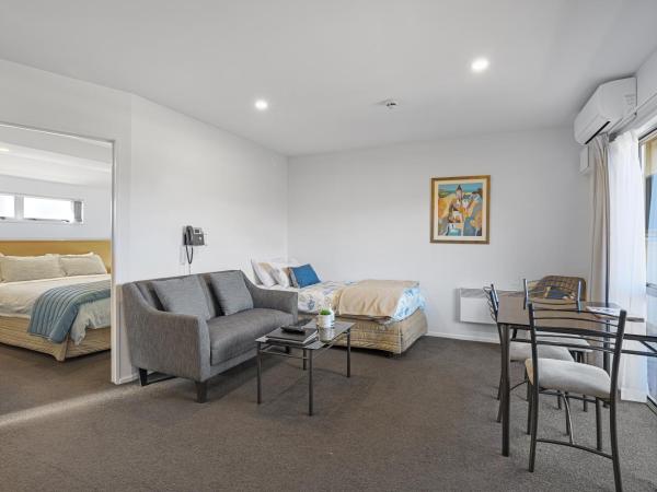 Lorenzo Motor Lodge : photo 5 de la chambre appartement 1 chambre avec baignoire spa