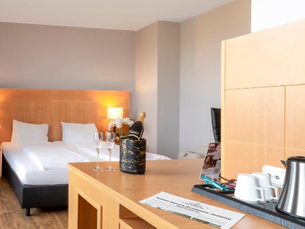 PLAZA Premium Köln : photo 1 de la chambre chambre double ou lits jumeaux premium