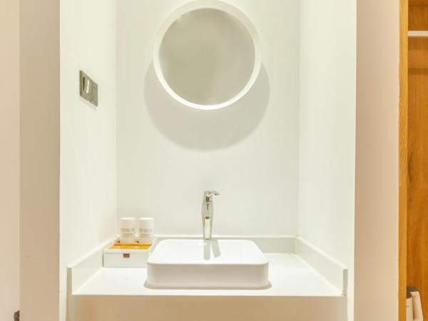 MK Inn : photo 3 de la chambre chambre double - vue sur montagne