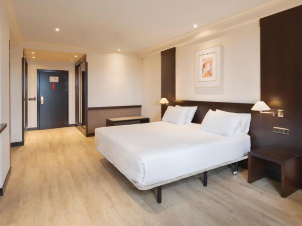 Exe Oviedo Centro : photo 4 de la chambre suite junior