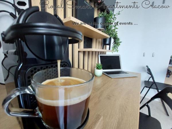 Royal Smart Apartments Cracow : photo 9 de la chambre suite familiale avec balcon