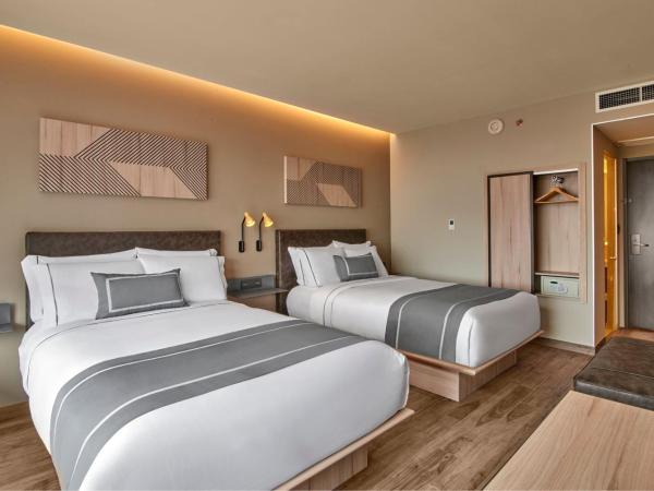 City Express Plus by Marriott Ciudad de Mexico Interlomas : photo 1 de la chambre chambre double avec 2 lits doubles