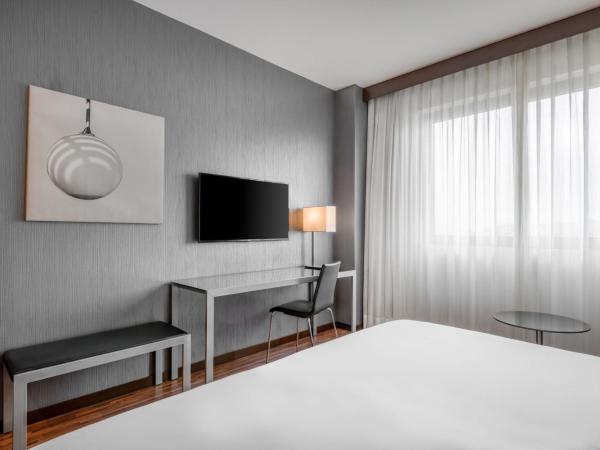 AC Hotel Brescia by Marriott : photo 2 de la chambre chambre lit king-size standard avec connexion wi-fi gratuite