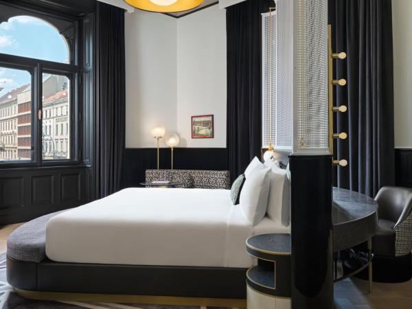 W Budapest : photo 3 de la chambre suite 1 chambre lit king-size fantastique - vue sur ville