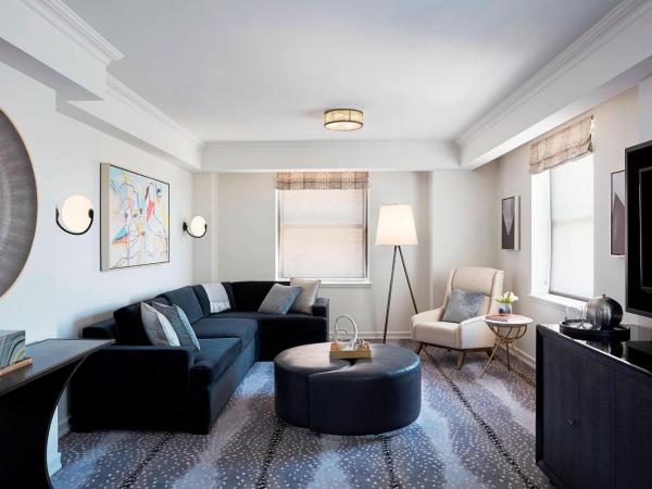 JW Marriott Essex House New York : photo 4 de la chambre suite 1 chambre essex avec canapé-lit