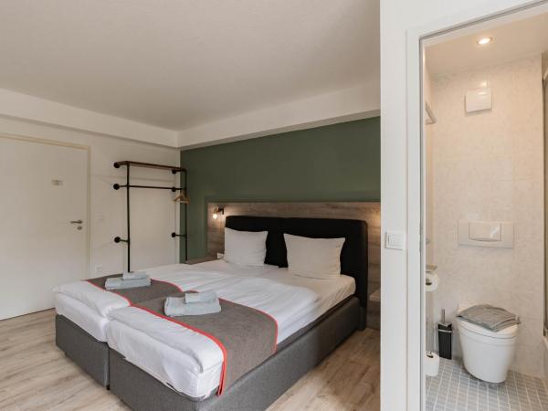 Hotel Enger Hof : photo 10 de la chambre chambre lits jumeaux