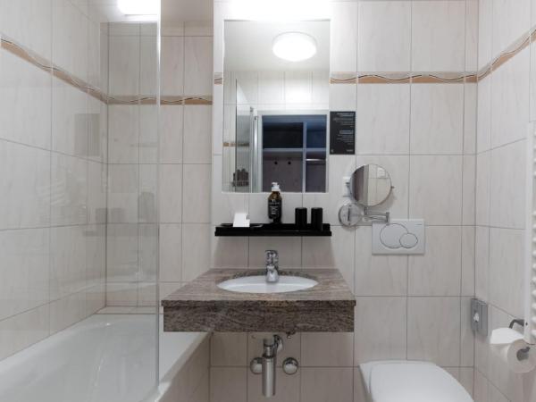 Victoria Hotel & Residence : photo 3 de la chambre chambre double avec balcon