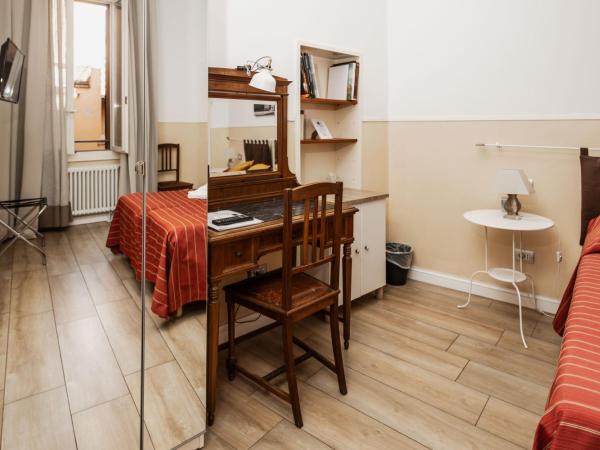 Il Tiro Rooms : photo 8 de la chambre chambre double ou lits jumeaux avec salle de bains privative