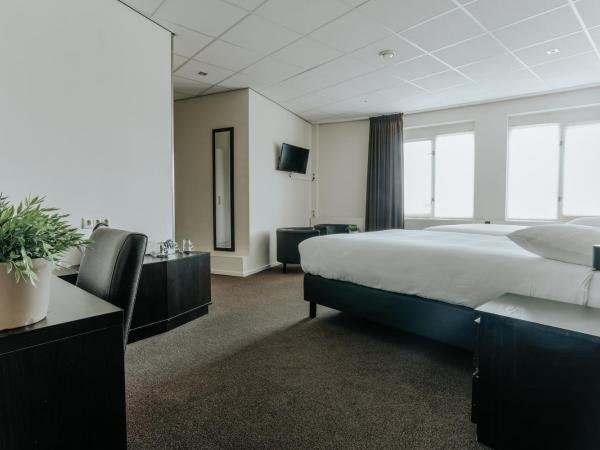 Queen Hotel : photo 2 de la chambre chambre familiale