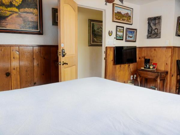 Red Horse Bed and Breakfast : photo 4 de la chambre chambre triple deluxe
