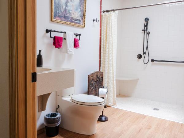 Red Horse Bed and Breakfast : photo 2 de la chambre double room with patio - pet friendly