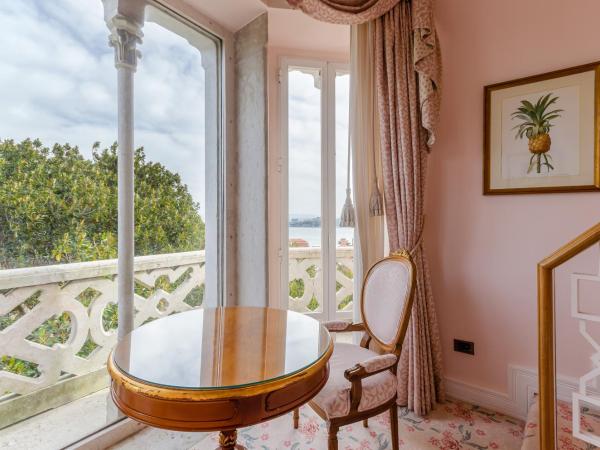 Olissippo Lapa Palace - The Leading Hotels of the World : photo 5 de la chambre chambre palace de luxe