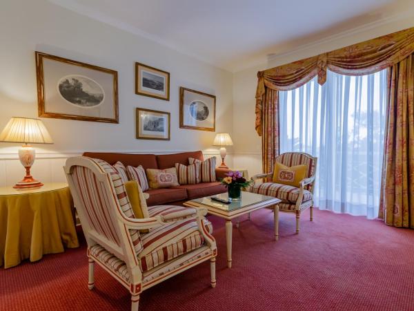 Olissippo Lapa Palace - The Leading Hotels of the World : photo 3 de la chambre suite jardin