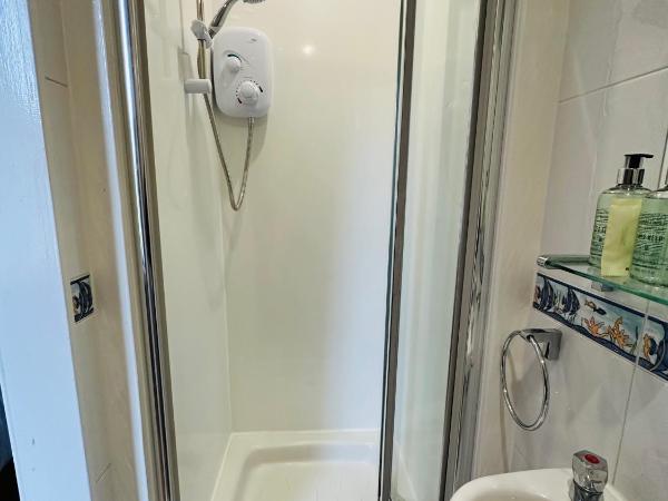 Abbotsford Guest House : photo 10 de la chambre chambre triple deluxe