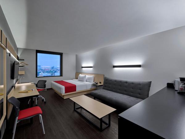 City Express by Marriott Ciudad de México Tlalpan : photo 3 de la chambre chambre lit queen-size supérieure avec canapé-lit