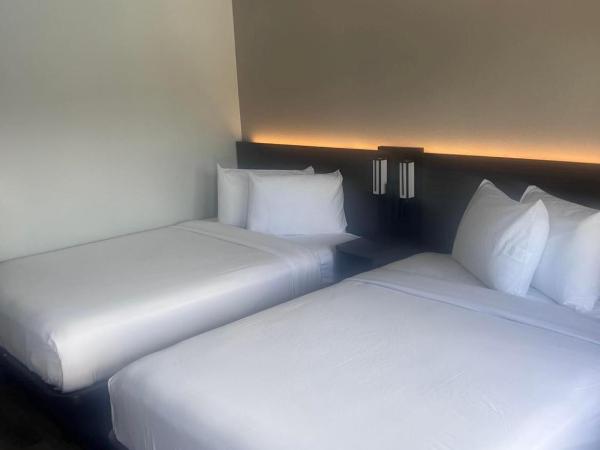 Motel 6-Orlando, FL - Winter Park : photo 2 de la chambre chambre quadruple deluxe