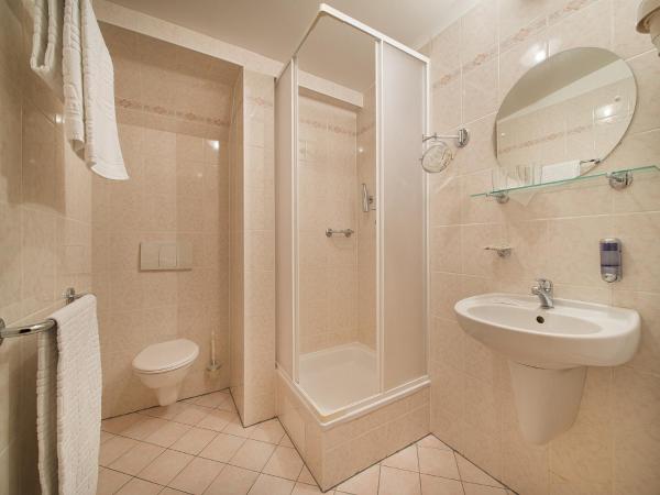 EA Hotel Elefant : photo 3 de la chambre chambre double