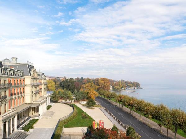 Hotel President Wilson, a Luxury Collection Hotel, Geneva : photo 4 de la chambre chambre lit king-size ou lits jumeaux deluxe - vue sur lac