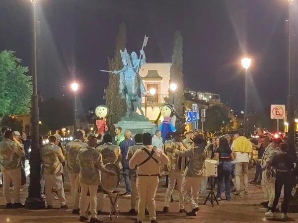 Lolita & Enri, la mejor ubicación y vista en el Centro de Querétaro : photo 1 de la chambre chambre double avec balcon