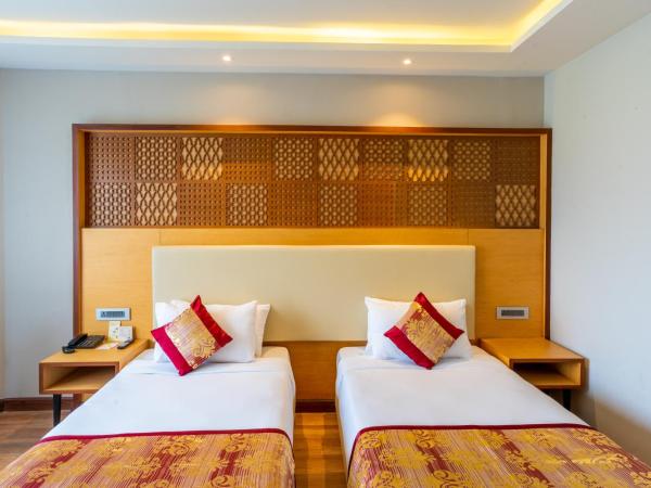 Hotel Pokhara Grande : photo 4 de la chambre chambre double ou lits jumeaux supérieure