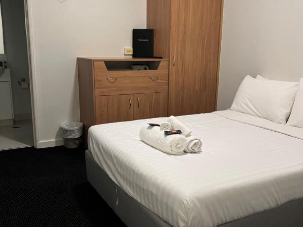 Star Bar Cafe & Hotel : photo 1 de la chambre chambre double ou lits jumeaux