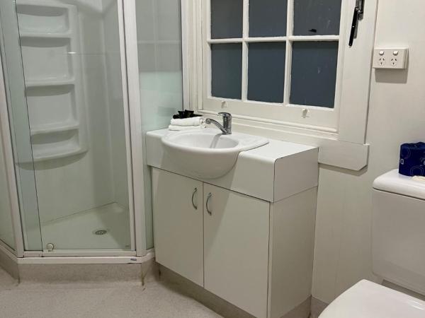 Star Bar Cafe & Hotel : photo 4 de la chambre chambre double ou lits jumeaux