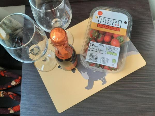 Bitcoin superior king room : photo 7 de la chambre chambre lit king-size deluxe