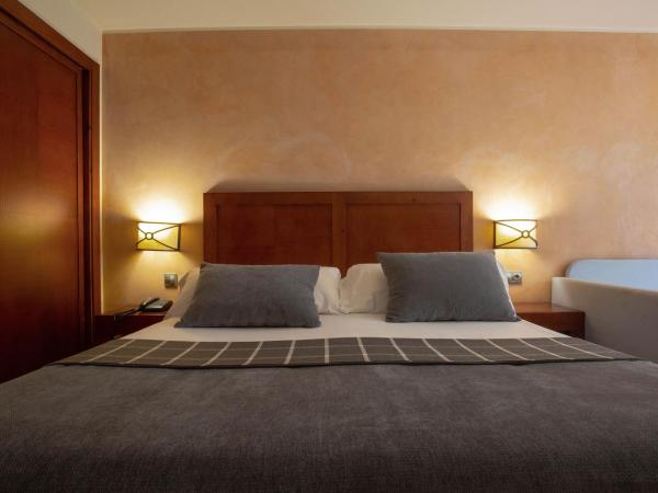 Hotel Màgic Andorra : photo 3 de la chambre chambre quadruple