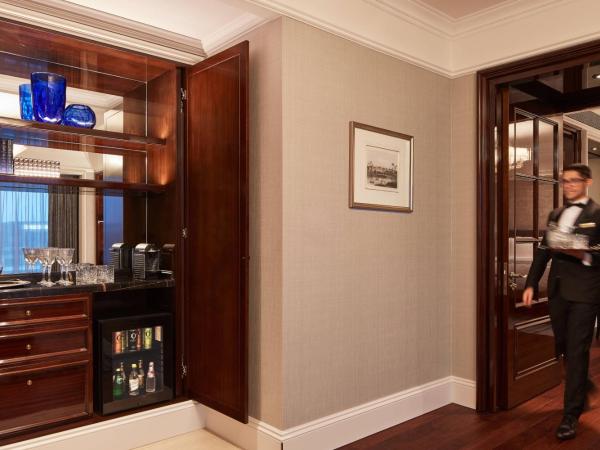 The Ritz-Carlton, Pune : photo 5 de la chambre premier suite king room with club lounge access