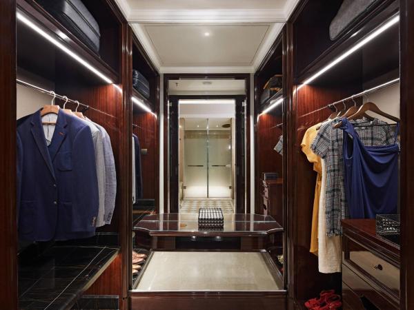 The Ritz-Carlton, Pune : photo 3 de la chambre chambre lit king-size deluxe - vue sur ville