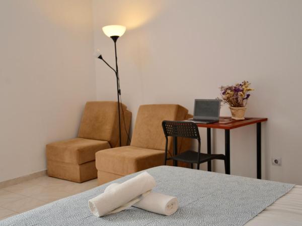 RIA Terrace : photo 3 de la chambre chambre double avec salle de bains privative