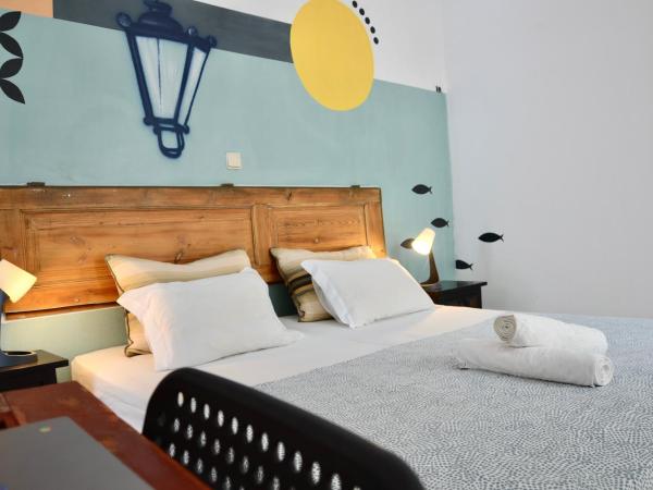 RIA Terrace : photo 1 de la chambre chambre double avec salle de bains privative