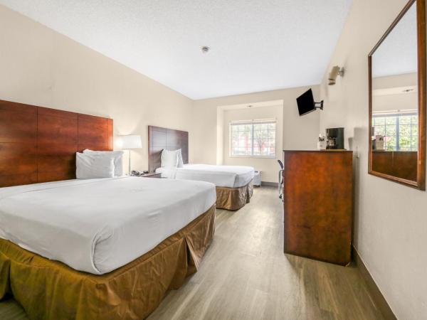 Baymont by Wyndham Orlando-International Dr-Universal Blvd : photo 3 de la chambre queen suite with tub and grab bars - mobility/hearing accessible - non-smoking