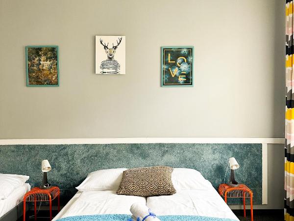 Expolis Residence - City Center MTP TARGI - 24h #betterthanyourEX : photo 5 de la chambre chambre triple confort