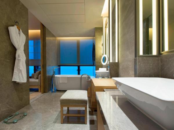 The Westin Chongqing Liberation Square : photo 2 de la chambre chambre exécutive deluxe avec lit king-size