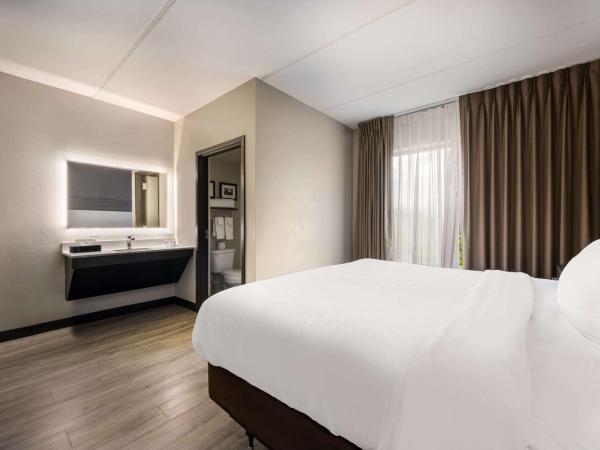 Comfort Suites Northlake : photo 4 de la chambre suite lit king-size – non-fumeurs