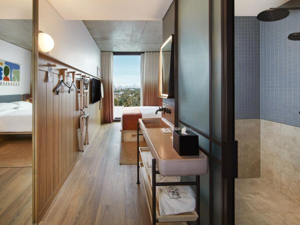 Moxy Sydney Airport : photo 9 de la chambre moxy queen city view