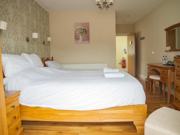 The Briers Country House : photo 3 de la chambre chambre lit king-size - vue sur montagne