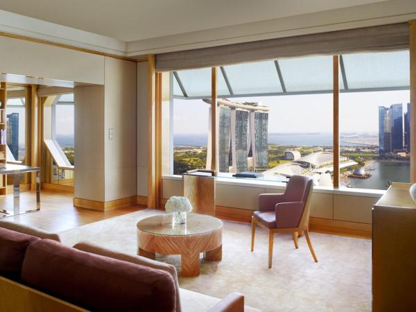 The Ritz-Carlton, Millenia Singapore : photo 4 de la chambre 1 bedroom millenia suite, 1 king bed, marina bay view
