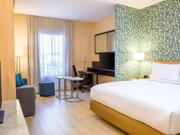 Fairfield Inn & Suites Queretaro Juriquilla : photo 3 de la chambre suite lit king-size