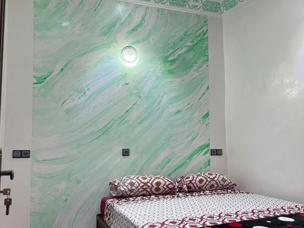 Kasbah Red Castel Hostel : photo 2 de la chambre chambre double - vue sur piscine