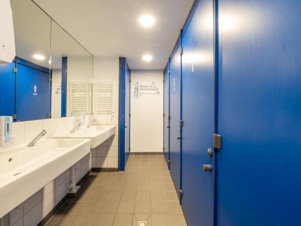 UCPA SPORT STATION HOSTEL PARIS : photo 8 de la chambre chambre quadruple